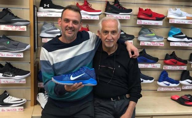 Cierra la tienda Deportes Arnau tras 57 años de actividad en Outlet Tienda Deportes Valencia